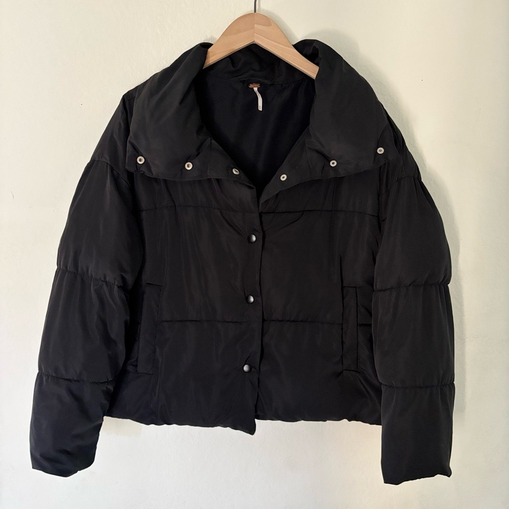 Black Women's Puffer Jacket